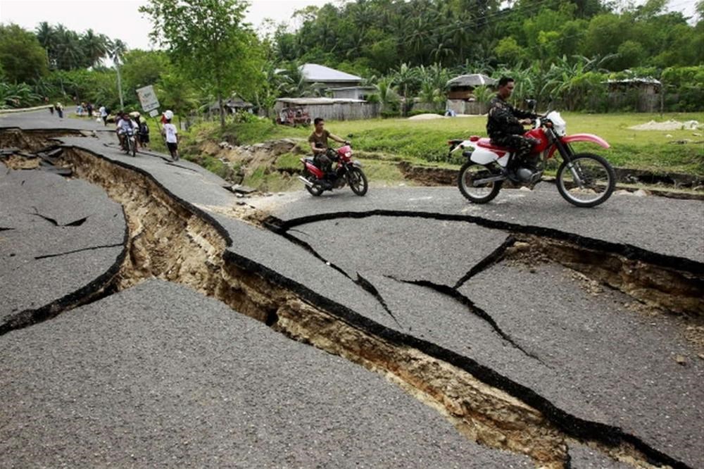 Deprem Filipinler'i vurdu - 9