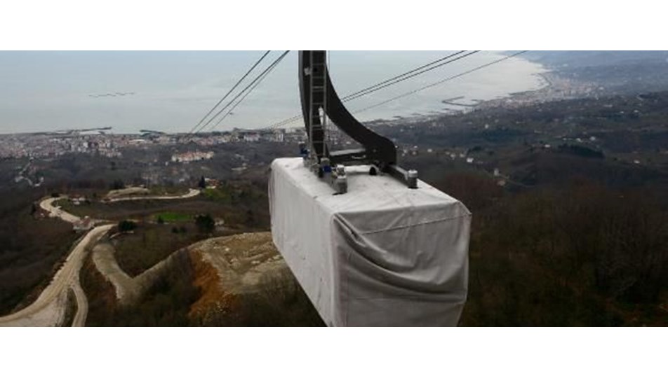 Karadeniz’de en uzun teleferik projesi deneme seferlerine başladı