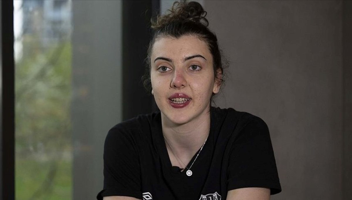 Beşiktaş BOA Kaptanı Elif, kadınlarda kulüp tarihindeki ilk Avrupa kupasını kaldırmak istiyor Beşiktaş BOA Kaptanı Elif, kadınlarda kulüp tarihindeki ilk Avrupa kupasını kaldırmak istiyor