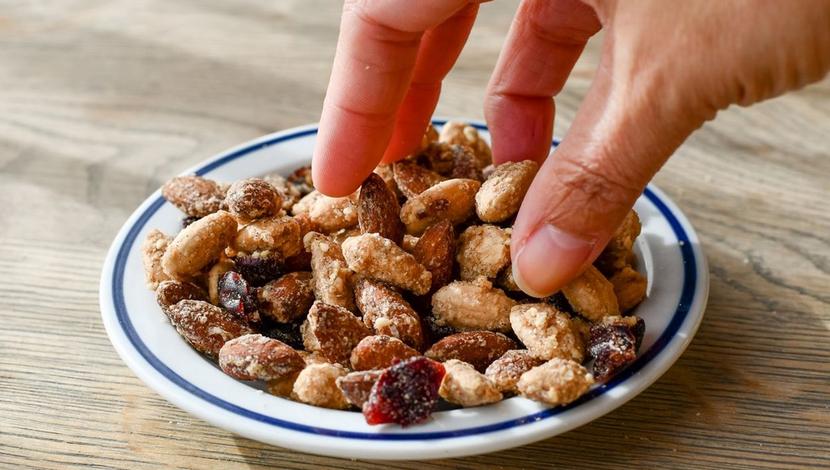 İspanyol bilim insanları kanıtladı! Her gün bir avuç tüketildiğinde bunama riskini azaltıyor