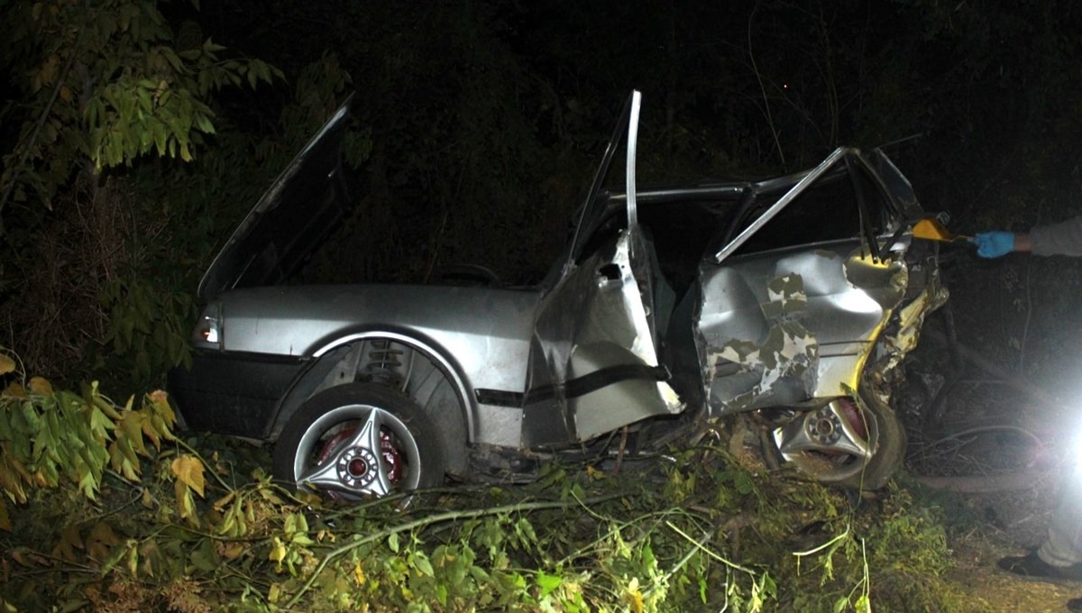 İzmir'de feci kaza: 1 ölü, 8 yaralı