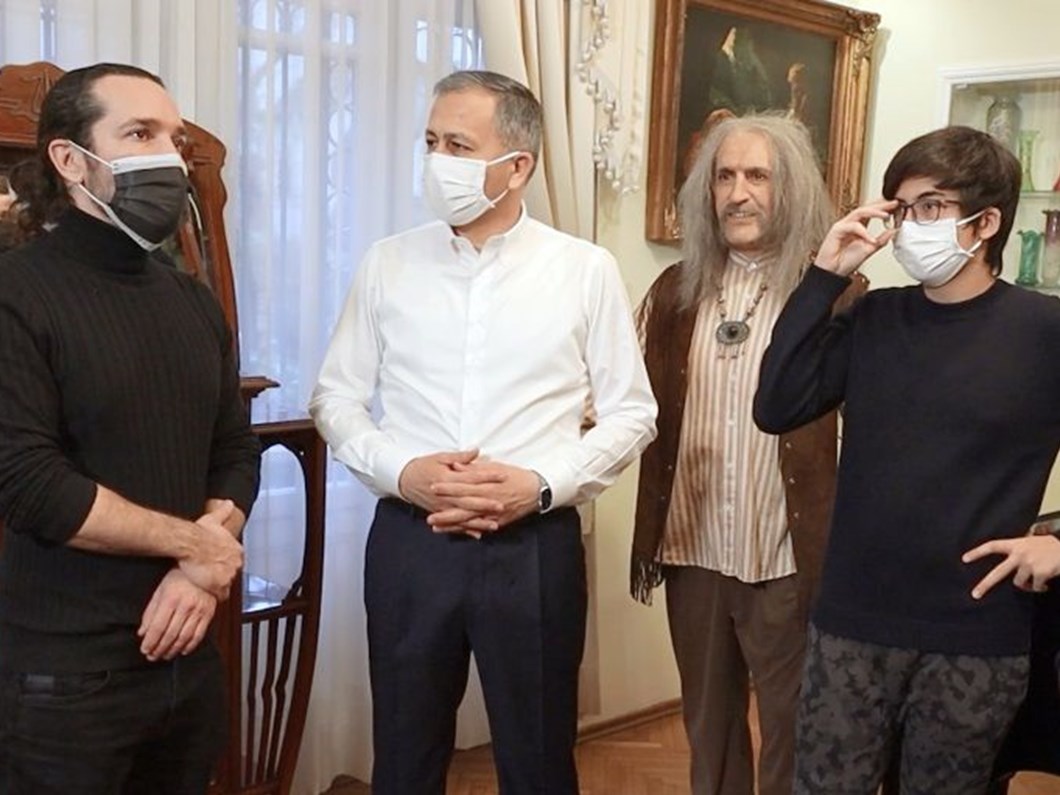 vali yerlikaya baris manco muzesi ni ziyaret etti