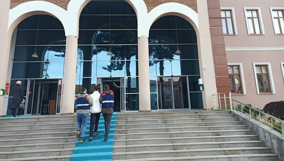 Bingöl’de 10 yıl kesinleşmiş hapis cezası olan zanlı yakalandı Bingöl’de 10 yıl kesinleşmiş hapis cezası olan zanlı yakalandı