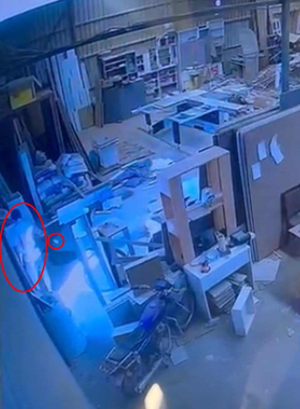 Mobilya atölyesini yaktı! Jandarma kundakçıyı arıyor - 1