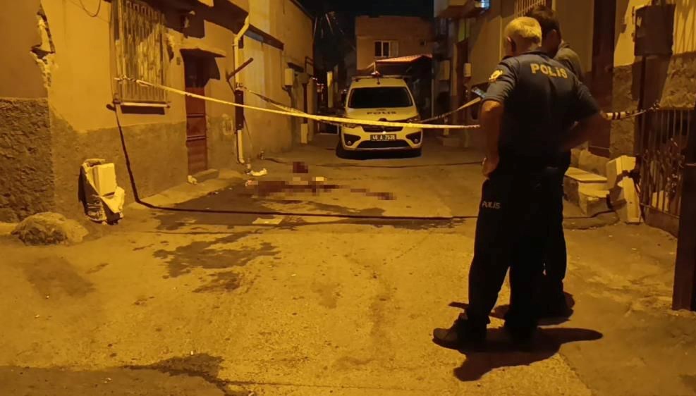 Bıçaklı kavgada bir ağır yaralı