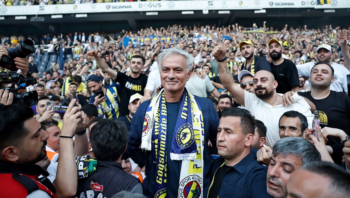 Fenerbahçe'de Jose Mourinho'nun ilk hedefi belli oldu