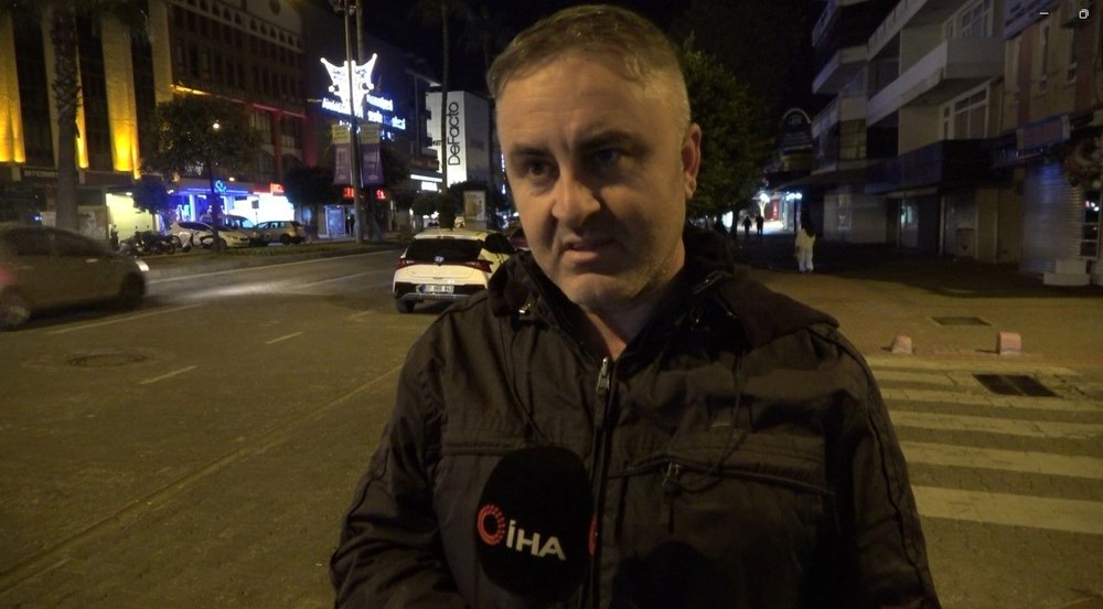 Depreme aracında yakalanan sürücü: "Arabayı biri sallıyor sandım" - 5