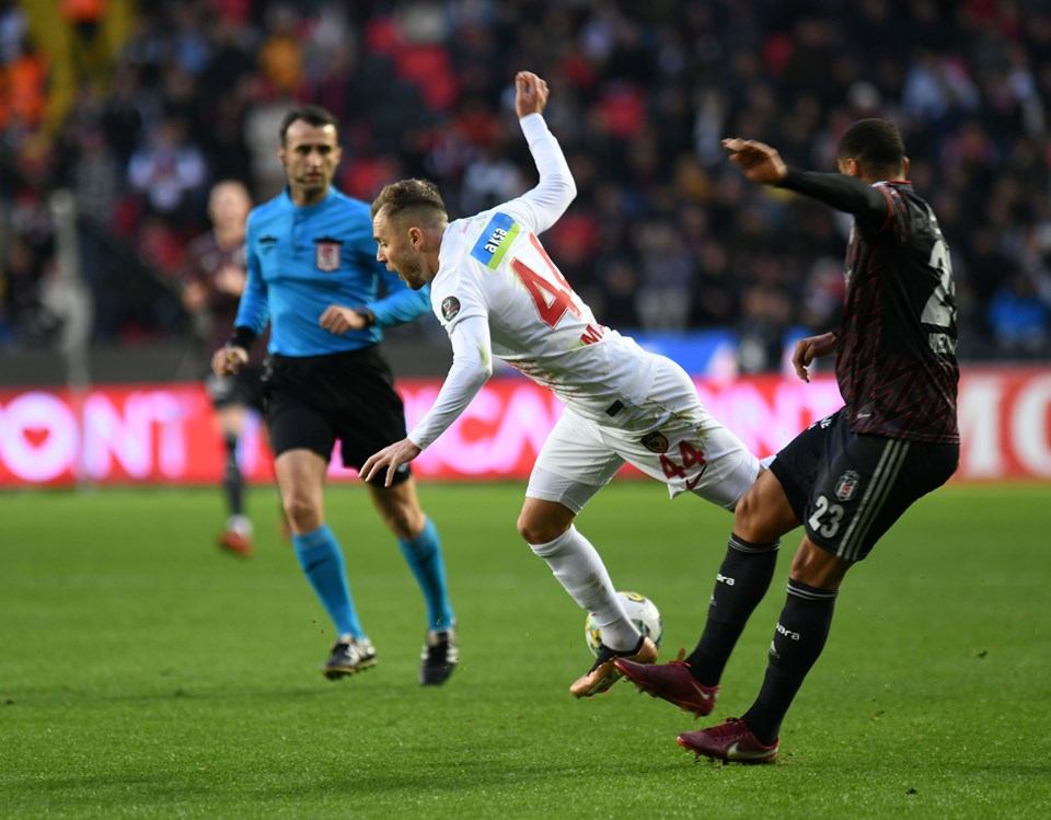 SON DAKİKA: TFF, VAR kayıtlarını açıkladı: Sivasspor-Galatasaray maçında hakem hatası yapıldı - 2