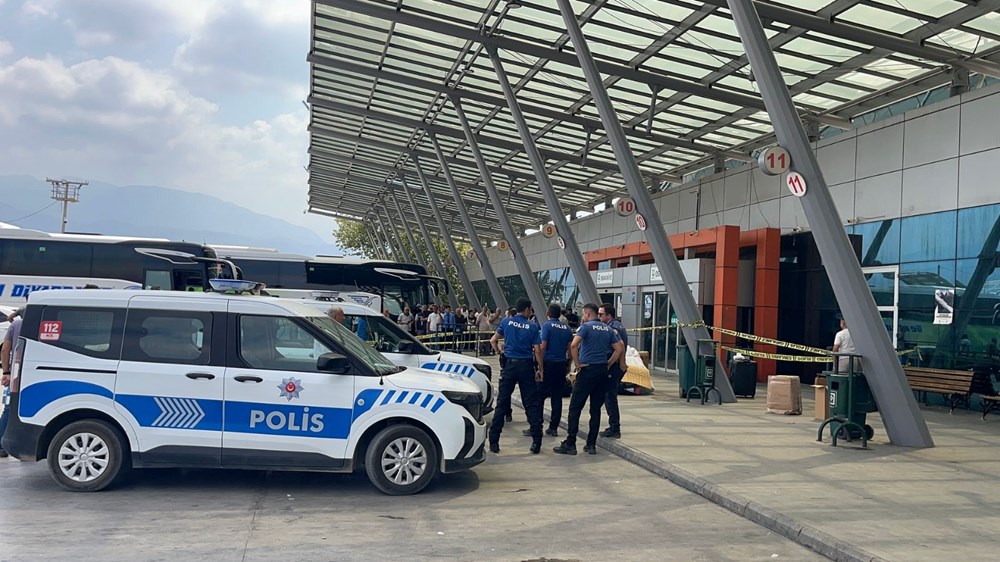 Osmaniye'de vahşet: Otogarda baba kızını tüfekle vurdu - 4