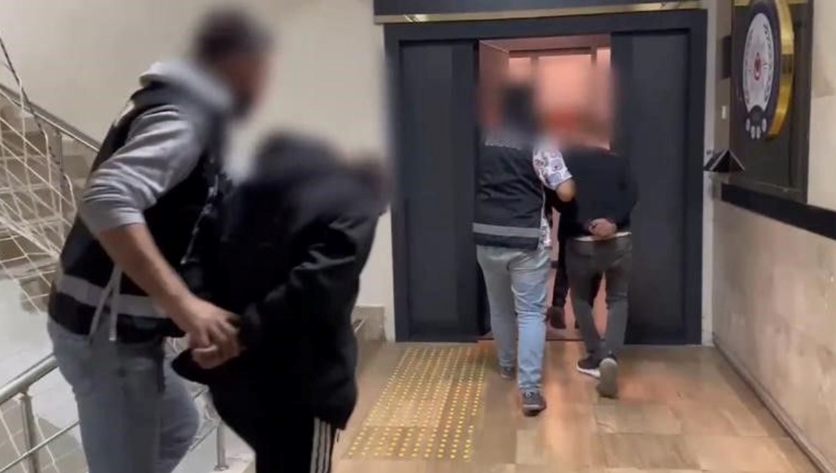 Kayseri'de kaçak sigara operasyonu: 3 gözaltı Kayseri'de kaçak sigara operasyonu: 3 gözaltı