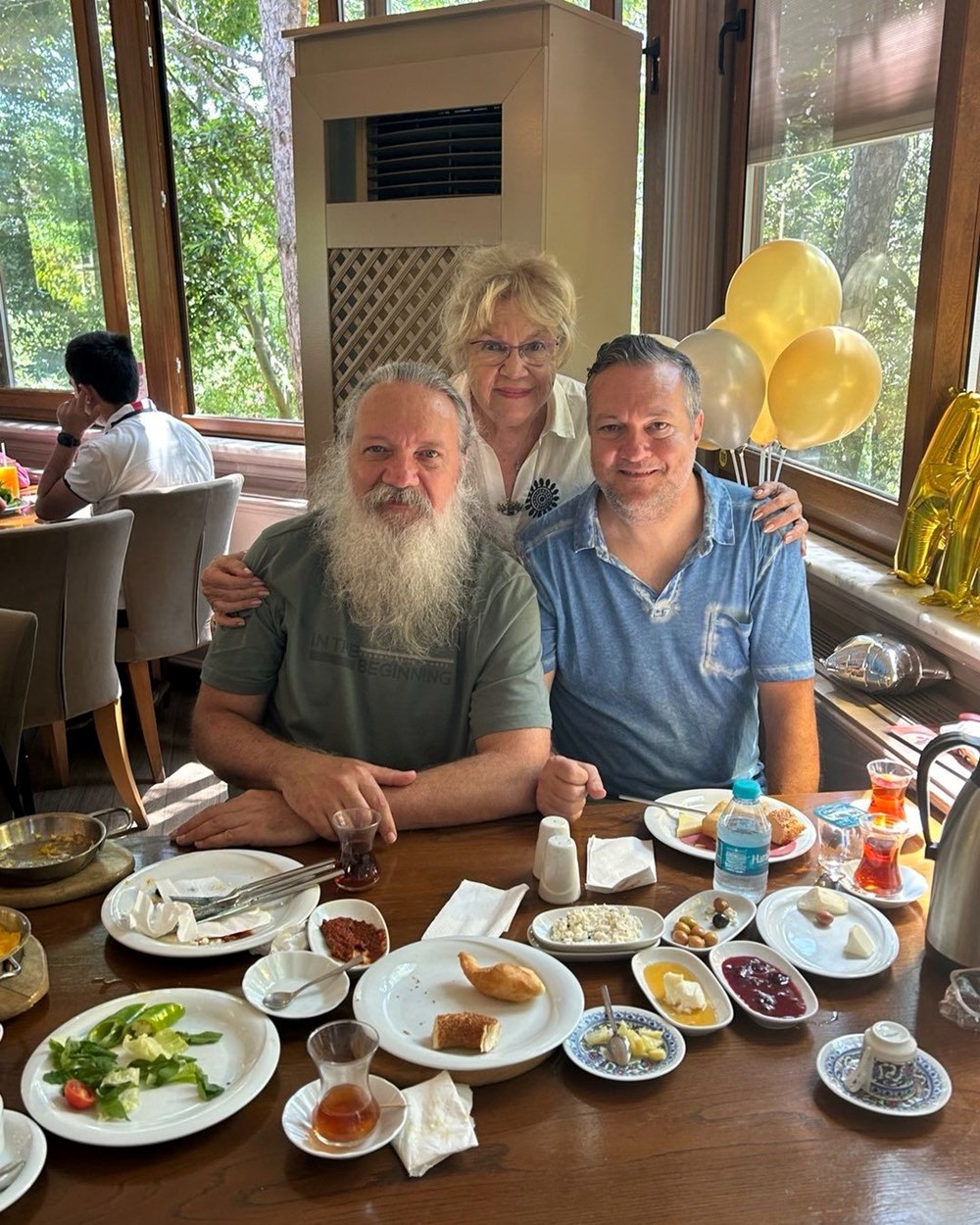 Ünlülerden Babalar Günü paylaşımları! Cem Yılmaz, Kıvanç Tatlıtuğ...