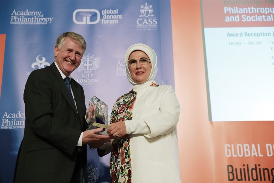 Emine Erdoğan'a "İnsani Hizmet Takdir Ödülü" verildi - 1