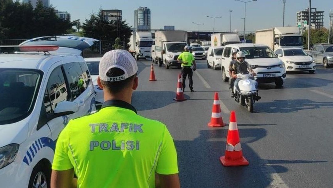 İstanbullular dikkat! Cumartesi bu yollar trafiğe kapalı