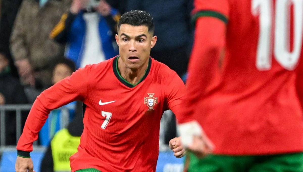 Cristiano Ronaldo'nun yatağı açık artırmaya çıkıyor Cristiano Ronaldo'nun yatağı açık artırmaya çıkıyor