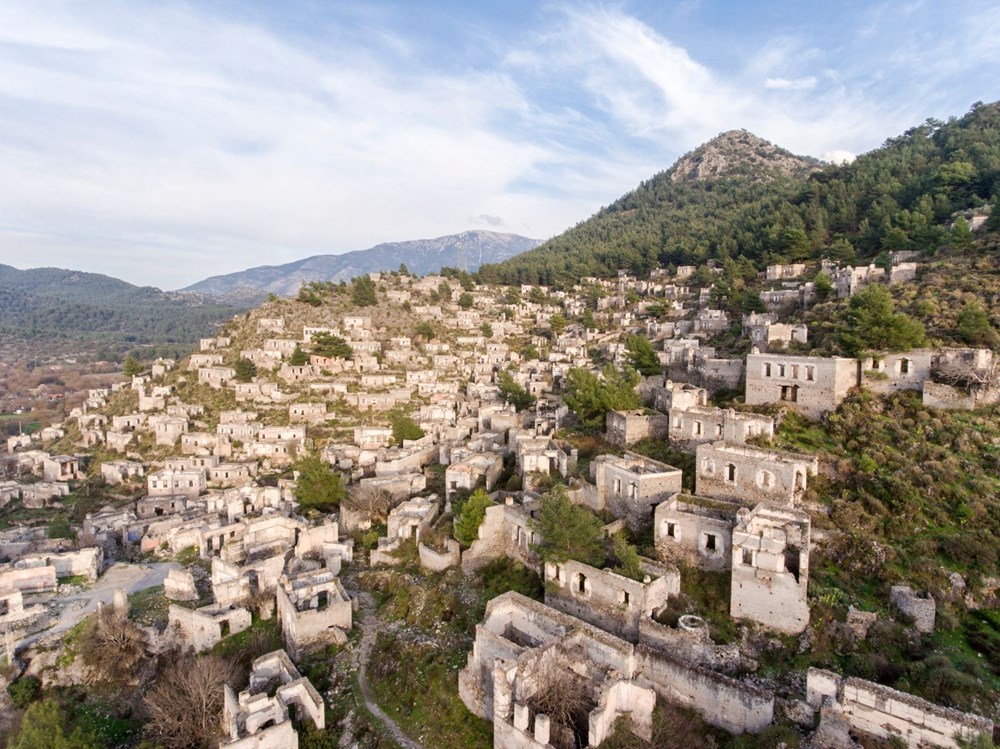 İngiliz BBC yazarının gözünden bir zamanlar barış içinde birlikte yaşamın simgesi Kayaköy - 1