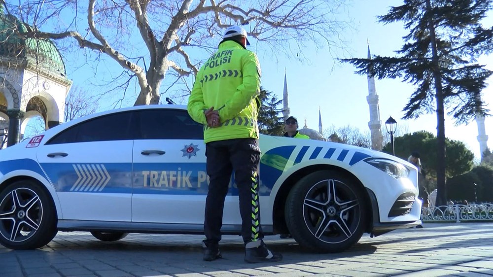 Ferrari devriyede: Vatandaşlar selfie çektiriyor (Bu lüks araçlar hangi çetelere ait?) - 25