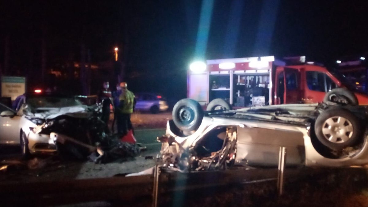 Bursa Da Feci Kaza 4 Olu 6 Yarali Ntv