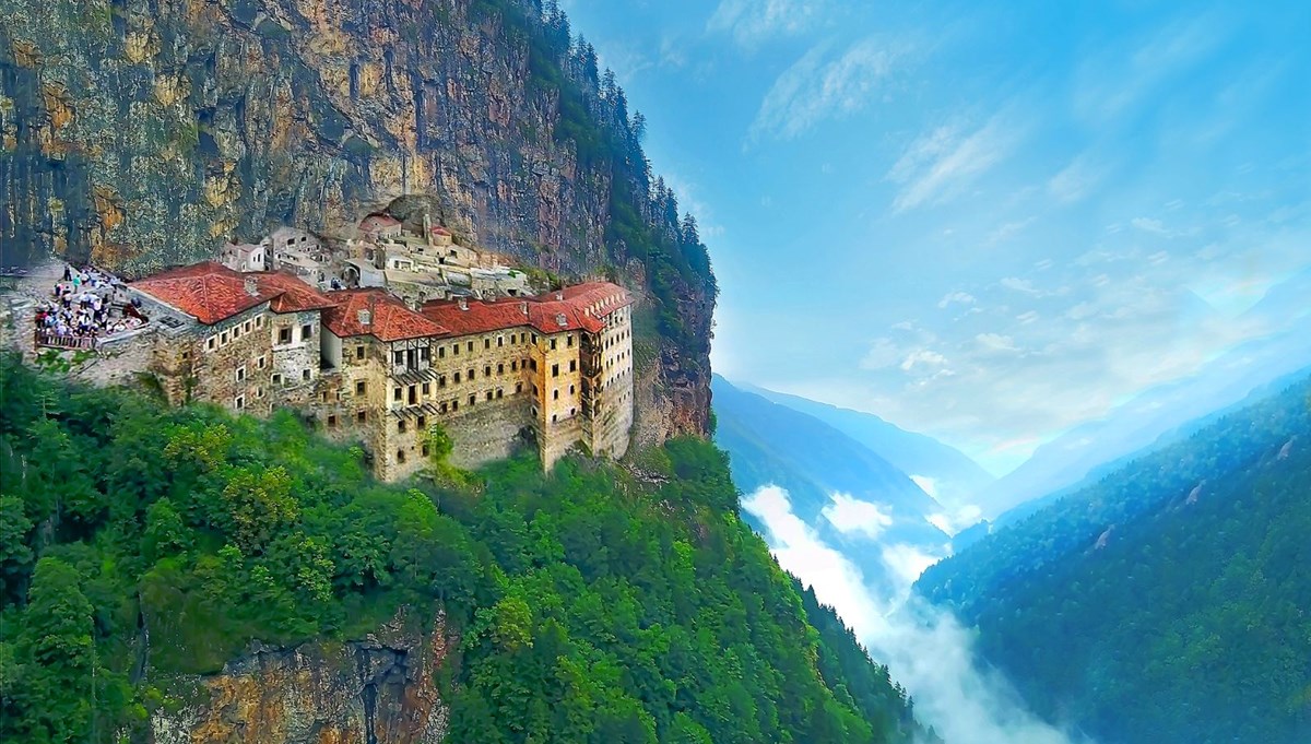 Sümela Manastırı'nı 9 ayda 395 bin 994 turist ziyaret etti