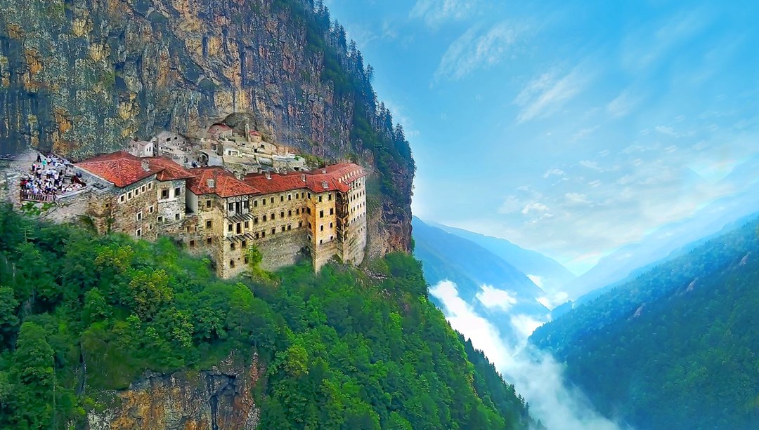 Sümela Manastırı'nı 9 ayda 395 bin 994 turist ziyaret etti