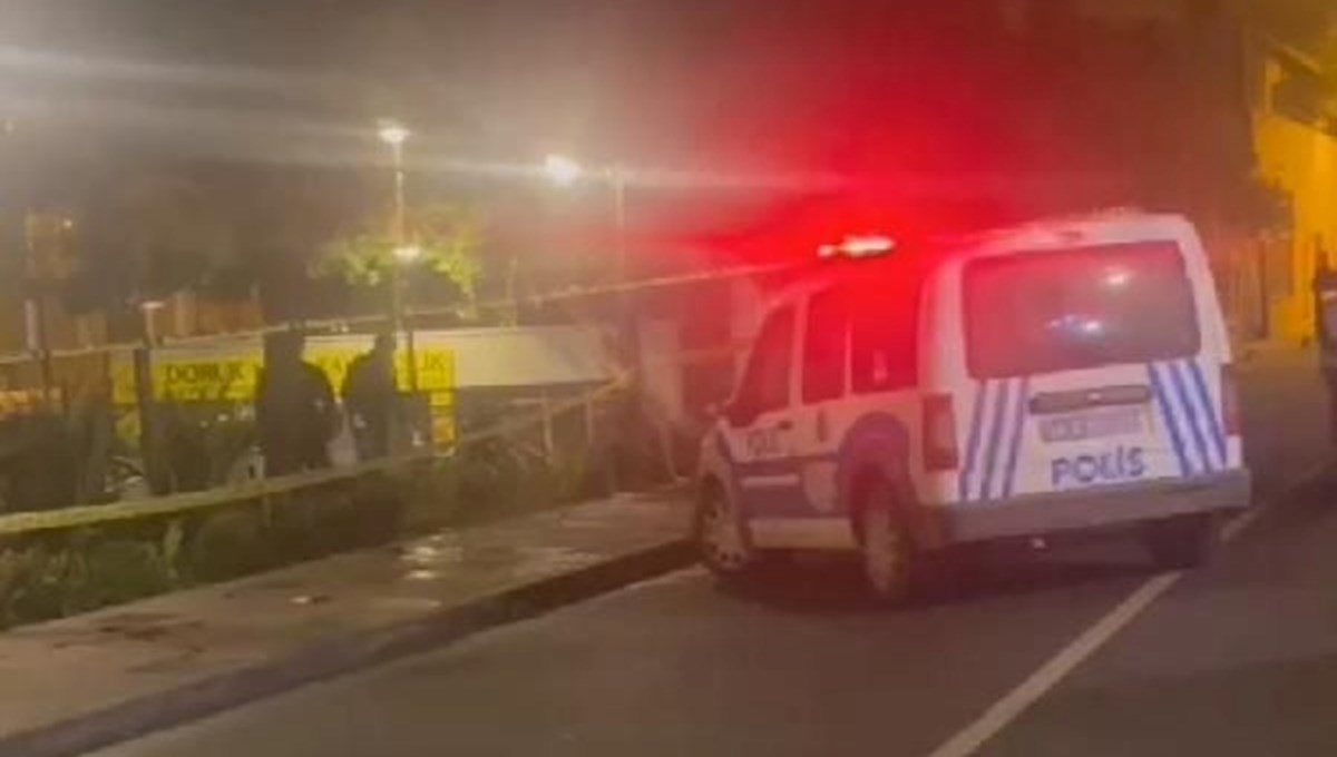 Sözlü tartışma bıçaklı kavgaya dönüştü: 1 yaralı Sözlü tartışma bıçaklı kavgaya dönüştü: 1 yaralı
