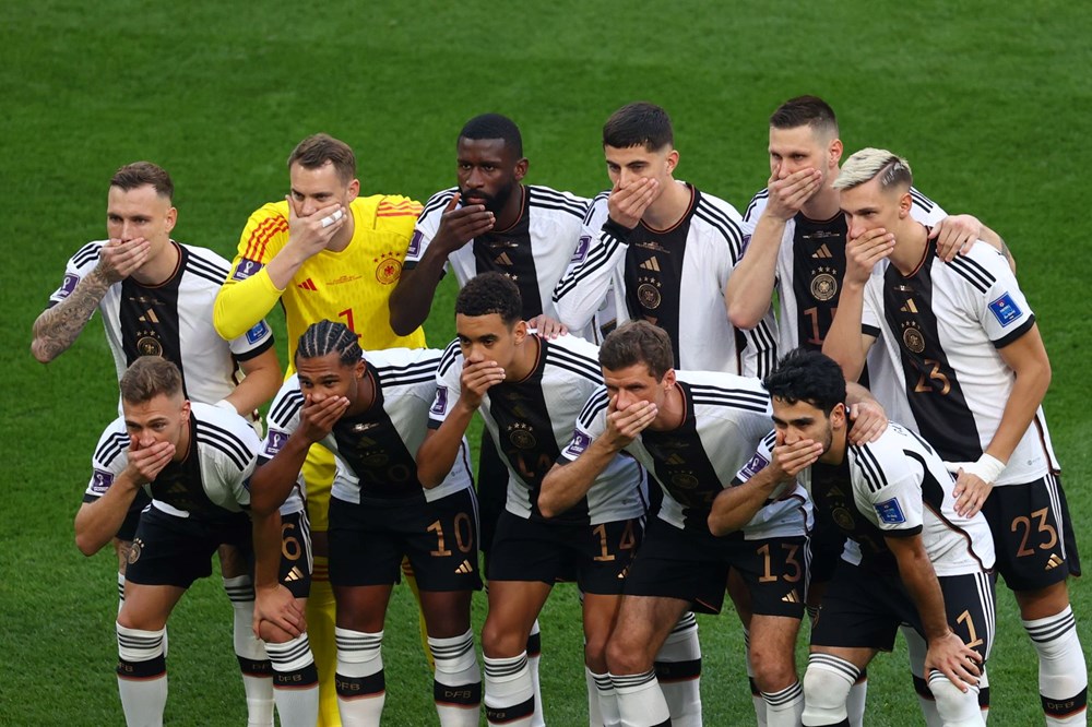 Alman Milli Takımı Japonya maçı öncesi FIFA’yı protesto etti - 2