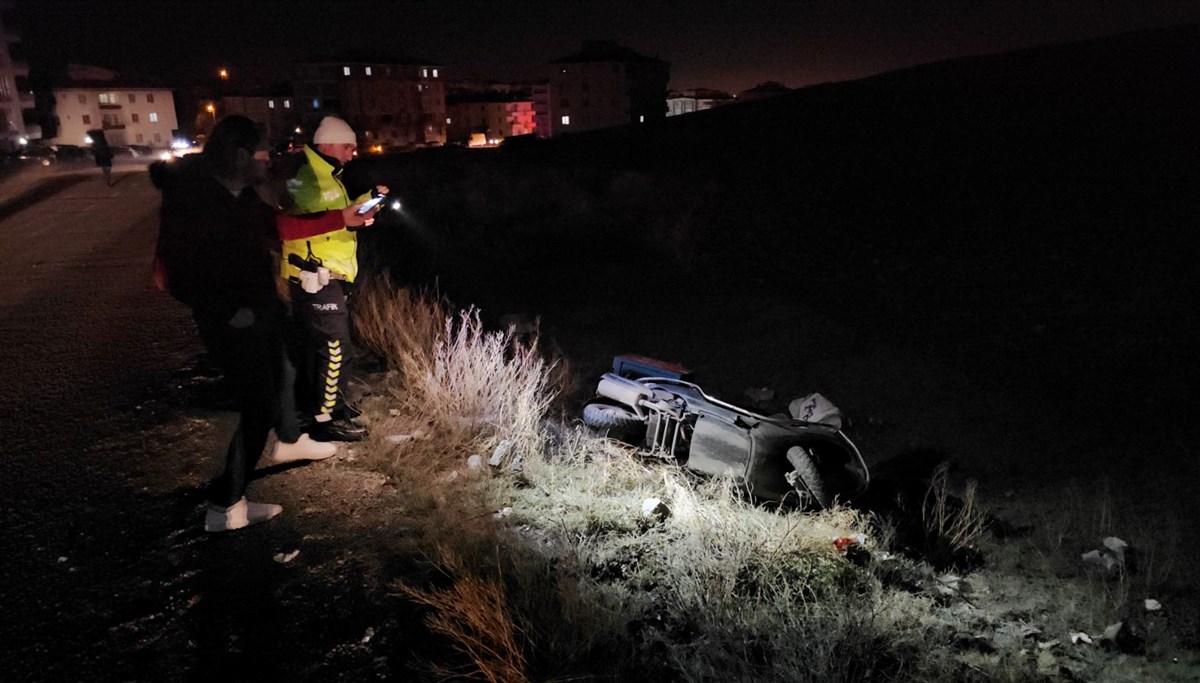 250 metre aracın altında sürüklenen motosiklet sürücüsü öldü