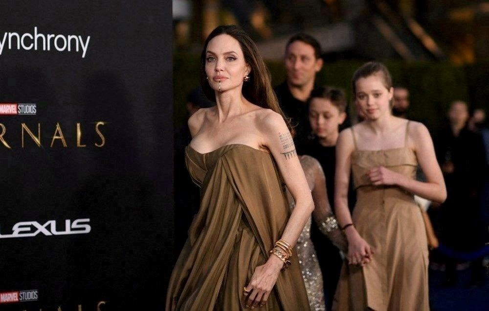 Angelina Jolie'den Brad Pitt'e zeytin dalı: Bu kavga bitsin! - 8