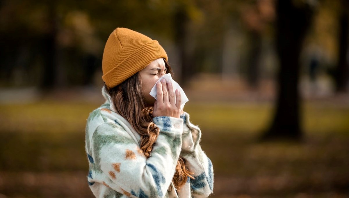 Sonbaharda geçmeyen alerji ve öksürüğe dikkat