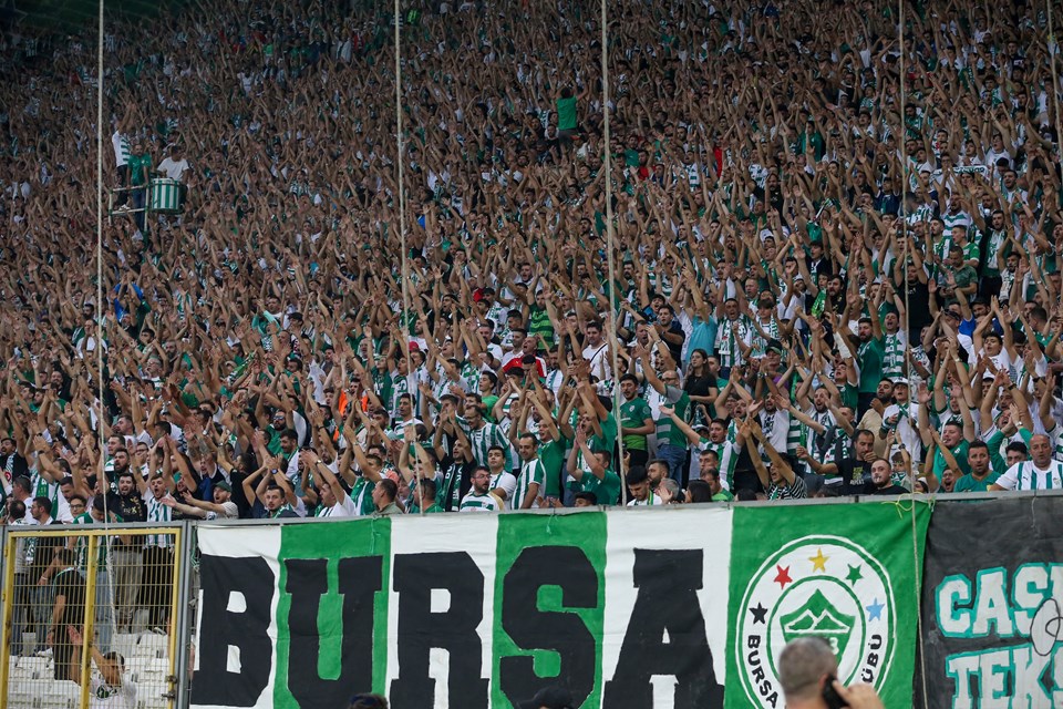 3. Lig'deki Bursaspor'un maçını 43 bin kişi izledi - 1