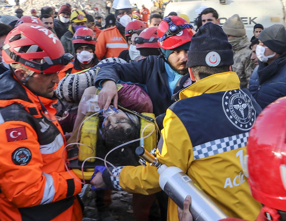 Deprem bölgesinden mucize kurtuluşlar - 14