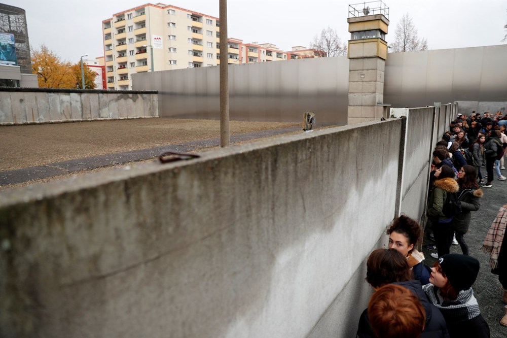 Berlin Duvarı�nın yıkılışının 30. yıl dönümü Son Dakika Dünya Berlin Duvarı�nın yıkılışının 30. yıl dönümü Son Dakika Dünya