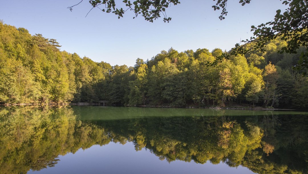 Yedigöller'de sonbahar güzelliği: Eşsiz doğası hayran bırakıyor