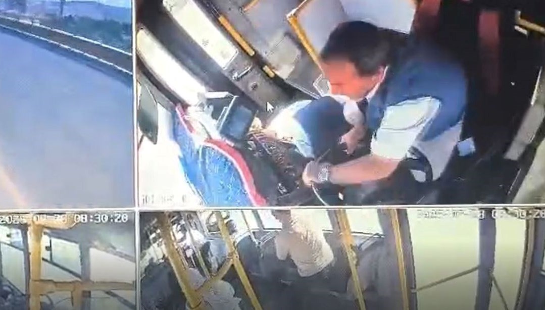 Otobüste korku dolu anlar: Olası faciayı yolcu önledi!