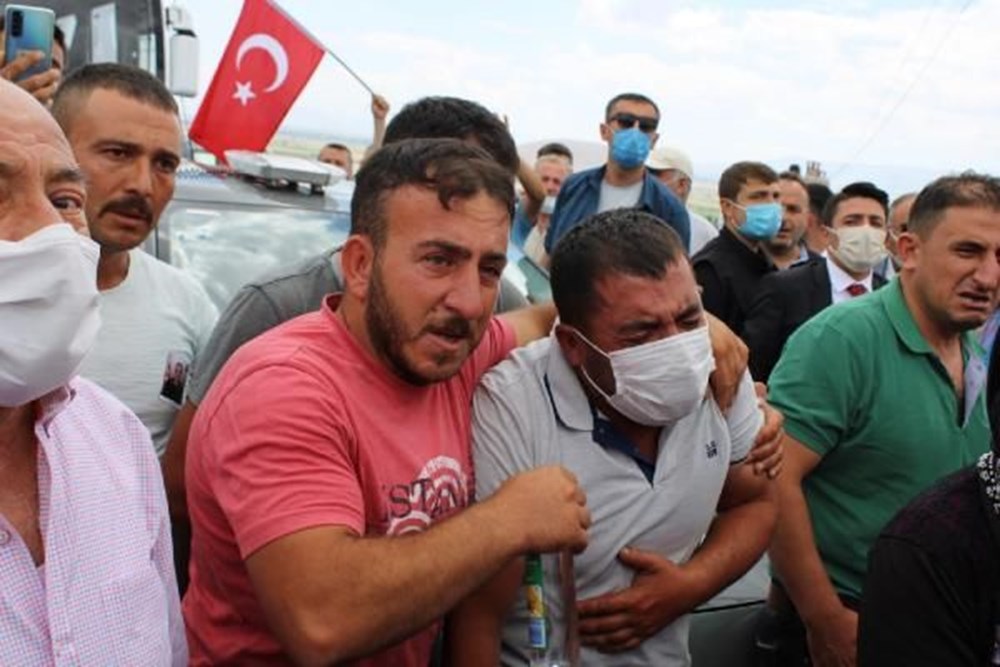 Şehit Astsubay Çavuş Cihan Çiftçibaşı son yolculuğuna uğurlandı - 3