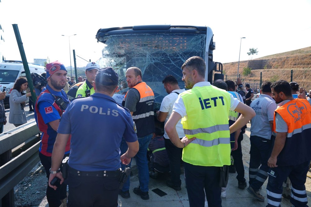 SON DAKİKA HABERİ: Küçükçekmece'de metrobüs kazası: 1 ölü, 2'si ağır 50 yaralı - 4