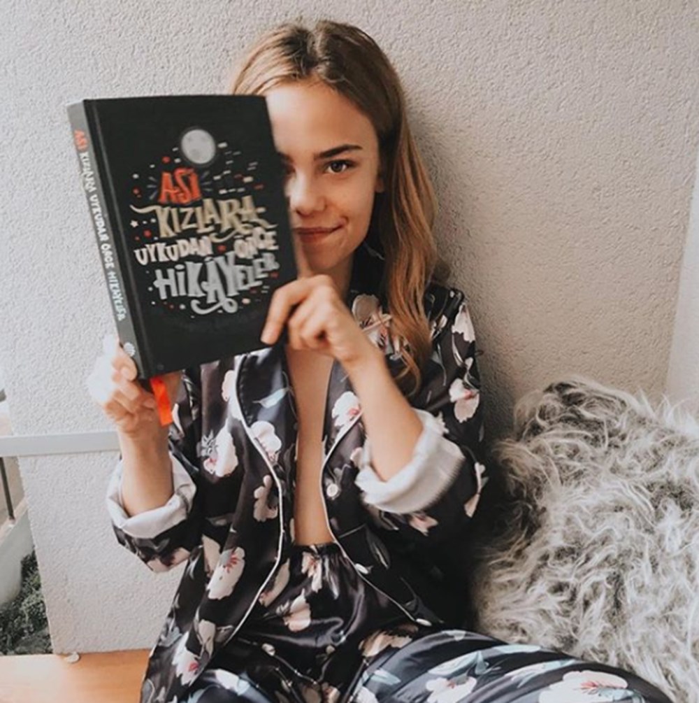 Bergüzar Korel'den kitap tavsiyesi (Ünlü isimlerin okudukları kitaplar) - 4