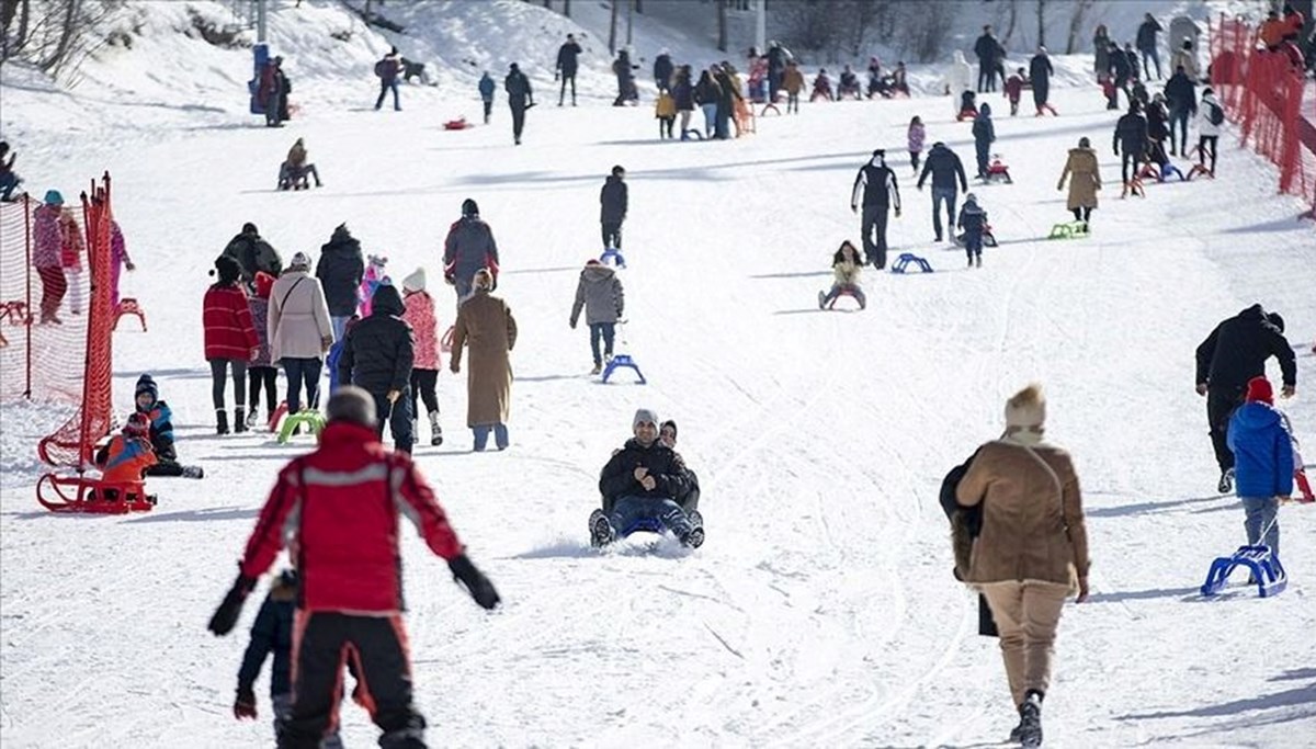 Yarıyıl tatili tarihi 2024-2025: Sömestr tatili (15 tatil) ne zaman başlıyor? (MEB tatil takvimi) Yarıyıl tatili tarihi 2024-2025: Sömestr tatili (15 tatil) ne zaman başlıyor? (MEB tatil takvimi)