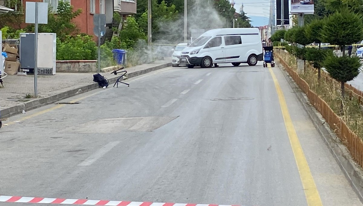 Asma kilitli çanta bomba paniği yaşattı