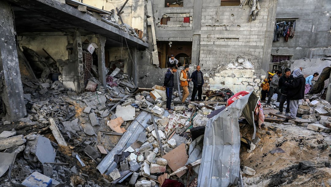 Gazze'de can kaybı 2,5 ayda bini aştı