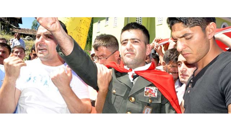 Şemdinli şehitleri son yolculuğuna uğurlandı