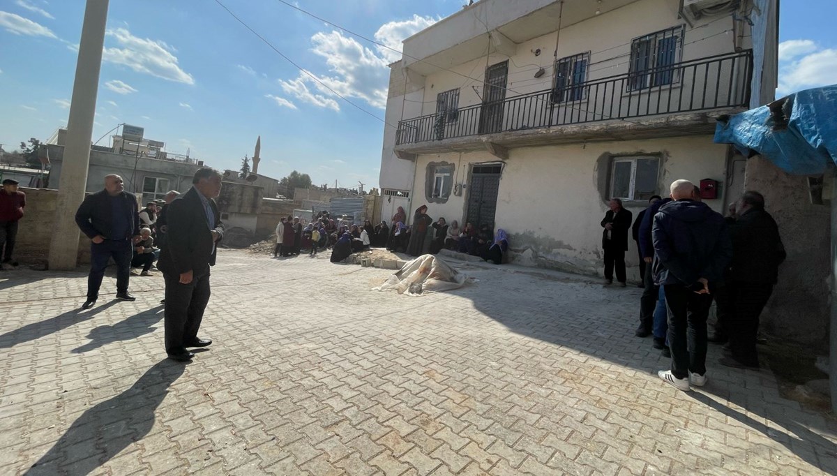 Komşuların arazi kavgası kanlı bitti: Karı-koca yaşamını yitirdi