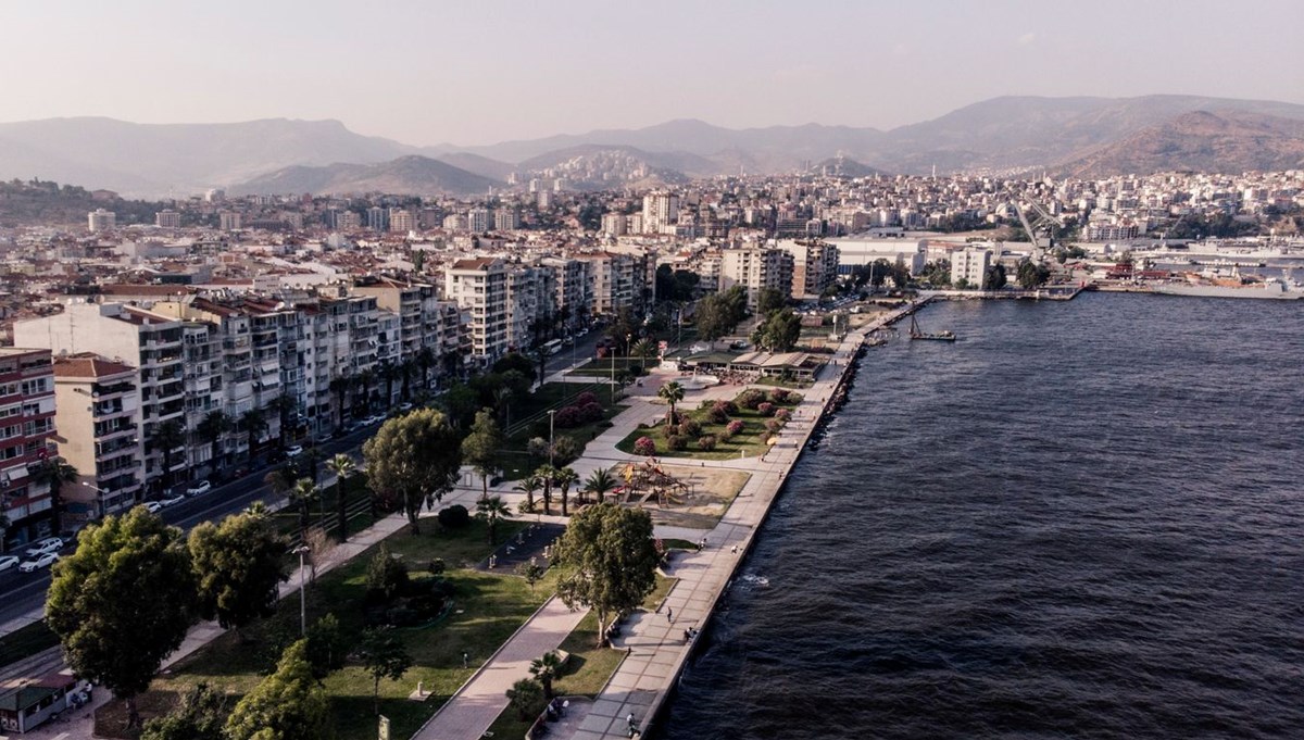 İzmir Karşıyaka için çarpıcı deprem uyarısı: İzmir Karşıyaka için çarpıcı deprem uyarısı: