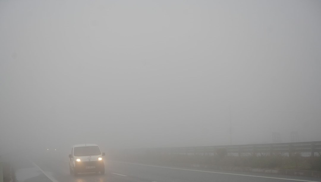 Görüş mesafesi 20 metreye kadar düştü: Sürücüler zor anlar yaşadı