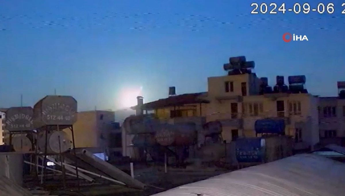 Gece bir anda gündüze döndü! Türkiye’nin birçok kentinde meteor heyecanı yaşandı Gece bir anda gündüze döndü! Türkiye’nin birçok kentinde meteor heyecanı yaşandı