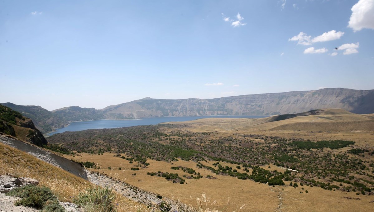 UNESCO Küresel Jeopark Ağı'na aday Nemrut Jeoparkı'nda 50 jeosit alanı belirlendi UNESCO Küresel Jeopark Ağı'na aday Nemrut Jeoparkı'nda 50 jeosit alanı belirlendi