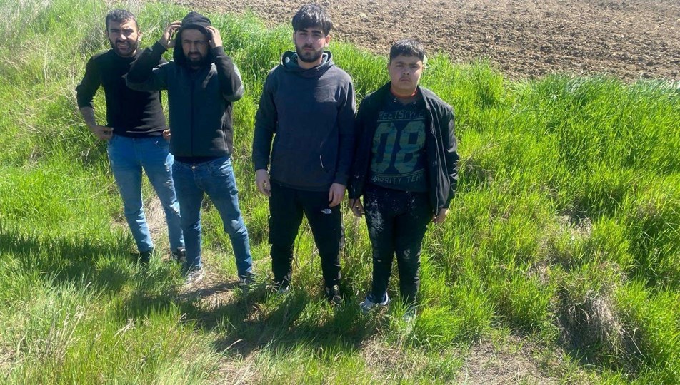Edirne'de düzensiz göçmen operasyonu: 4 kişi yakalandı