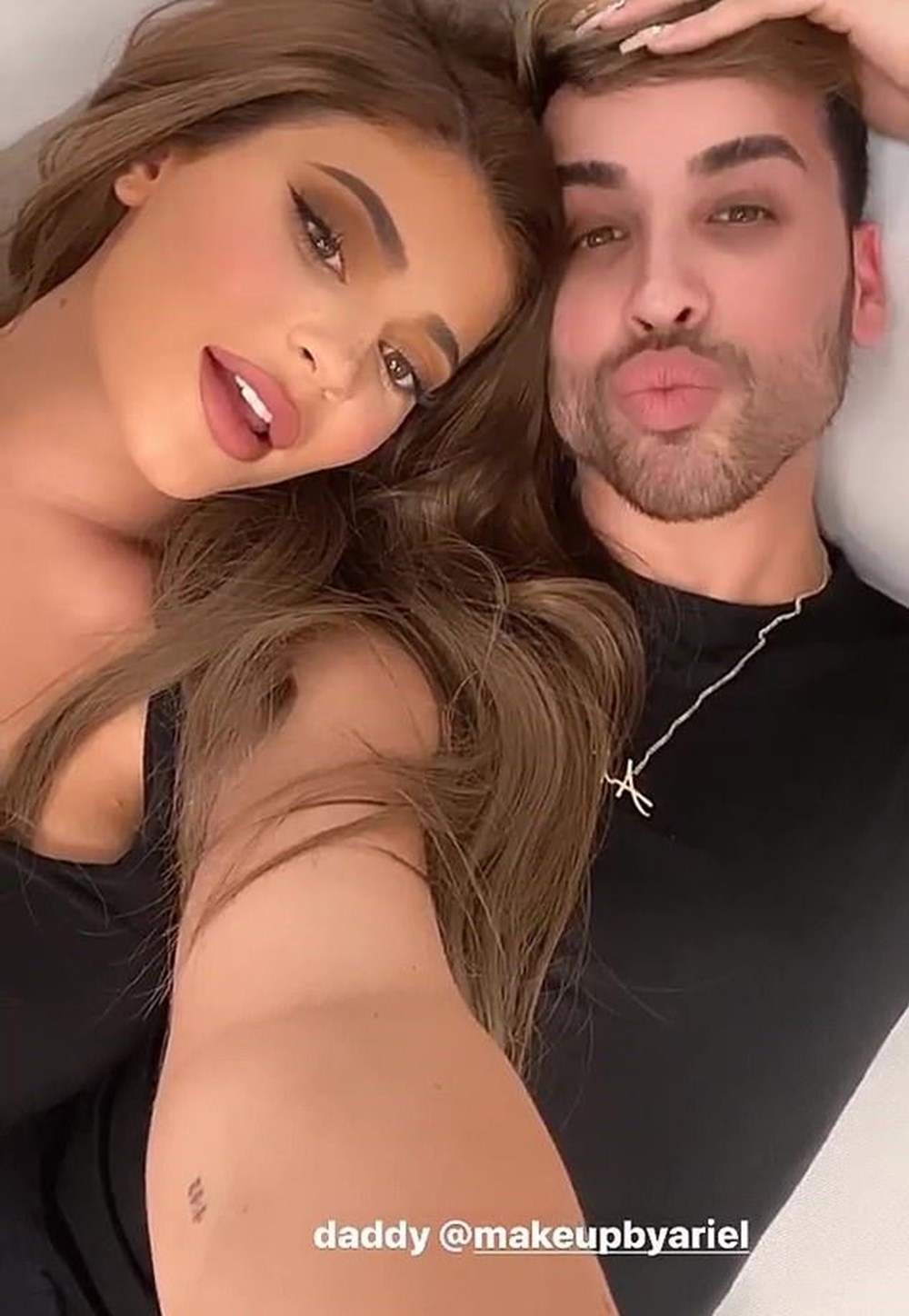 Kylie Jenner'ın 4:43 dövmesi - 1