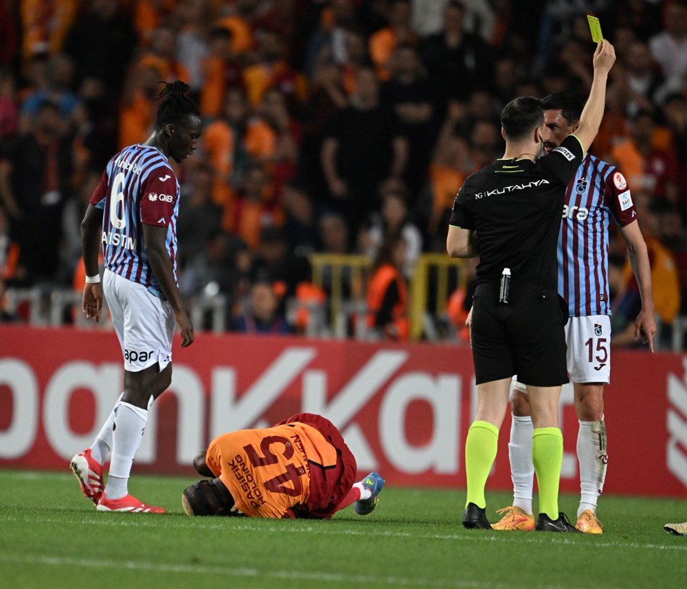 Cihan Aydın'a ağır tenkit: "Türk hakemliği için kapkara gece | Hiç utanmadı!" 72 PZgyE3hFi02OlRTGTI4WVg