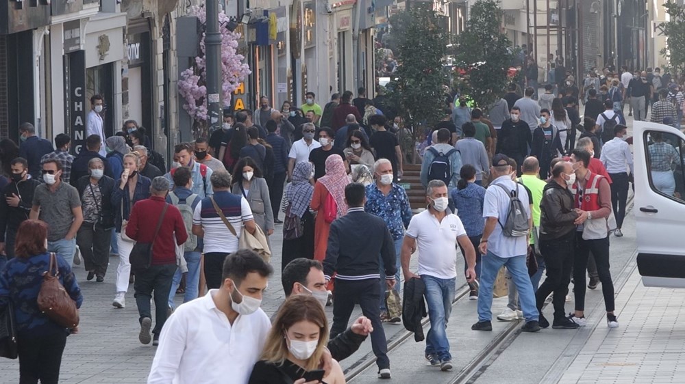 Taksim'de drone'lu maske denetimi - 14