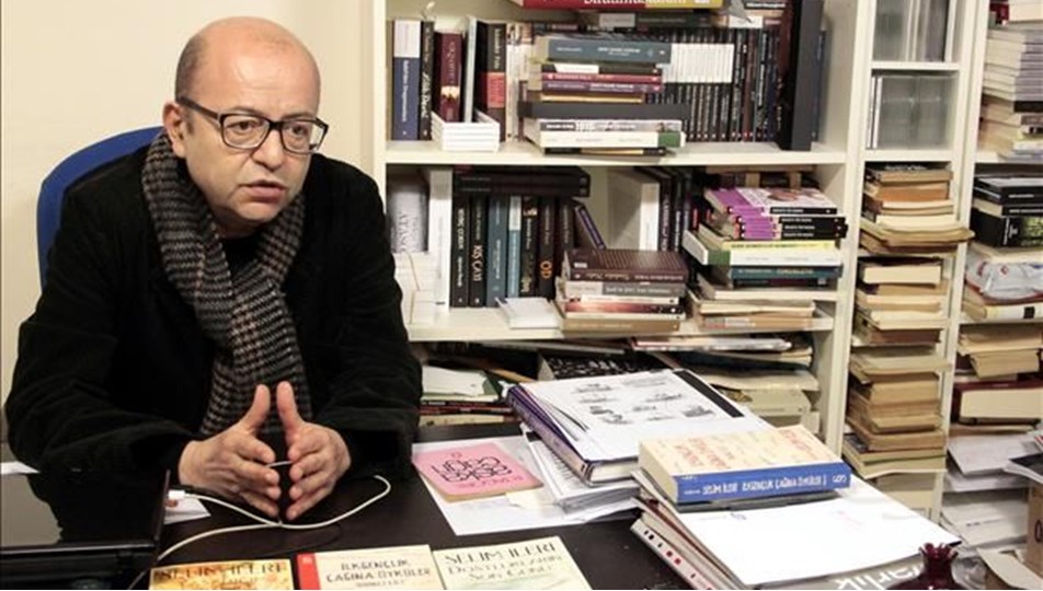 Yazar Selim İleri hastaneye kaldırıldı